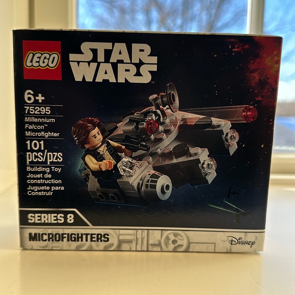 NEW Lego Star Wars series 8 - Millennium Falcon Microfighter